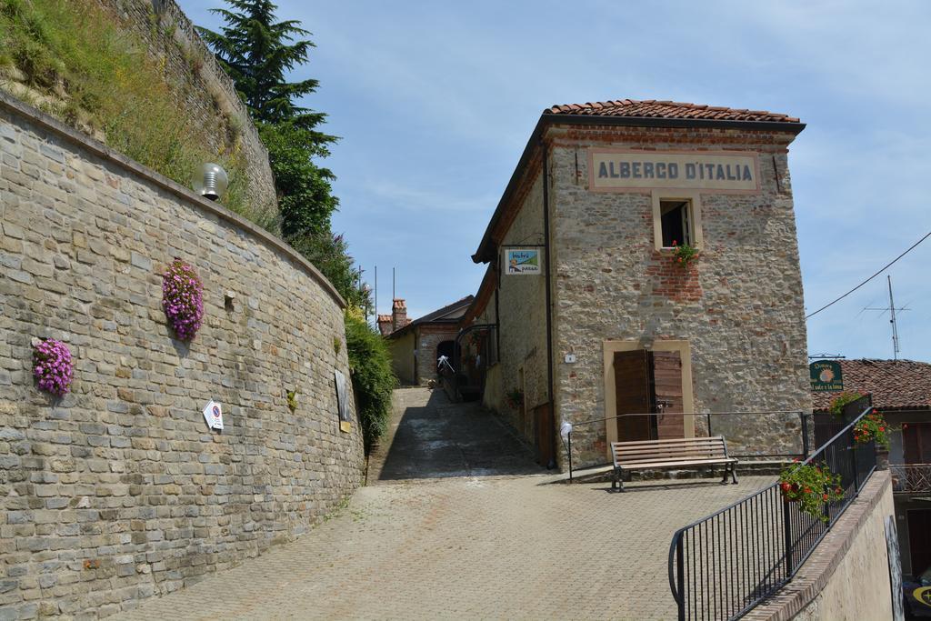 Cerretto Langhe Dimora Storico Romantica Il Sole E La Luna מראה חיצוני תמונה