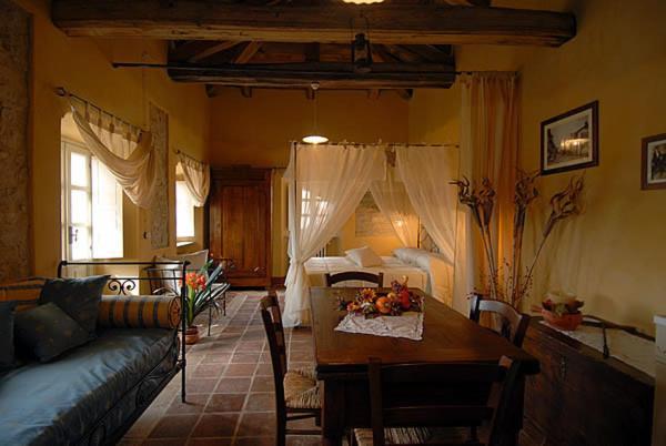 Cerretto Langhe Dimora Storico Romantica Il Sole E La Luna מראה חיצוני תמונה