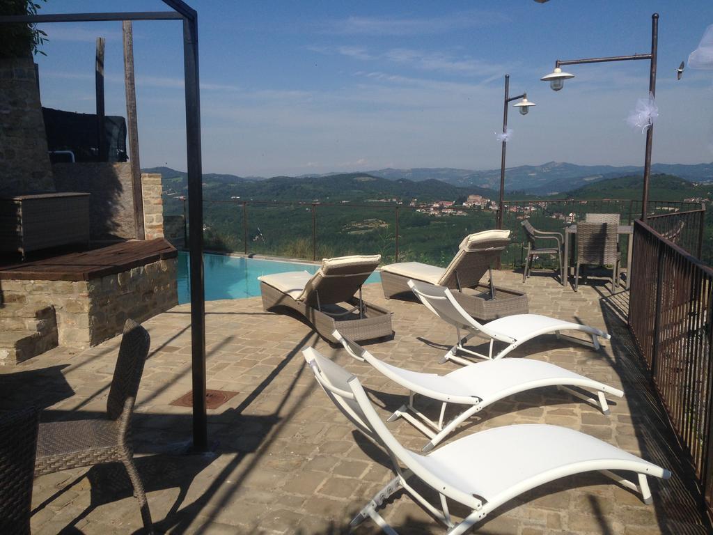 Cerretto Langhe Dimora Storico Romantica Il Sole E La Luna מראה חיצוני תמונה