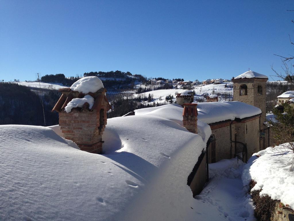 Cerretto Langhe Dimora Storico Romantica Il Sole E La Luna מראה חיצוני תמונה