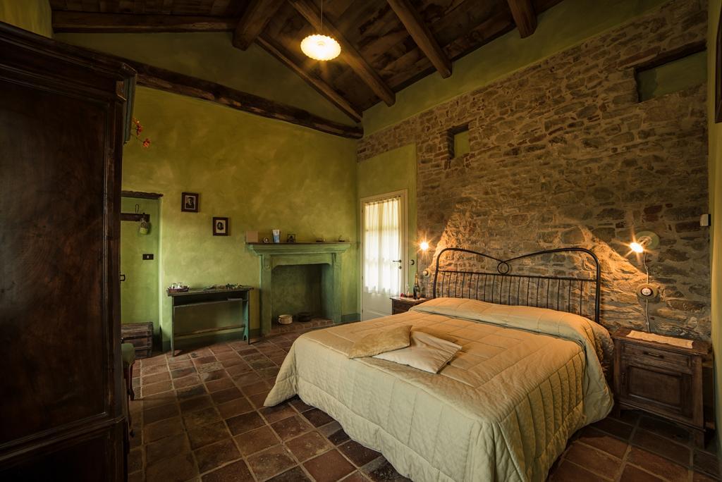 Cerretto Langhe Dimora Storico Romantica Il Sole E La Luna מראה חיצוני תמונה
